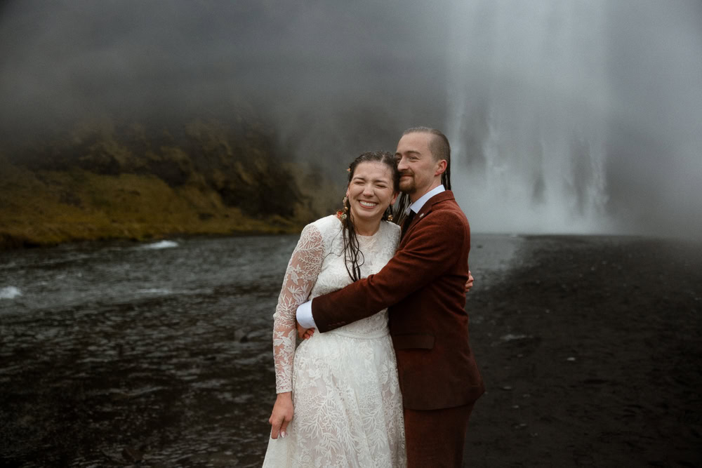 Reynisfjara Iceland Elopement Ast og Hraun