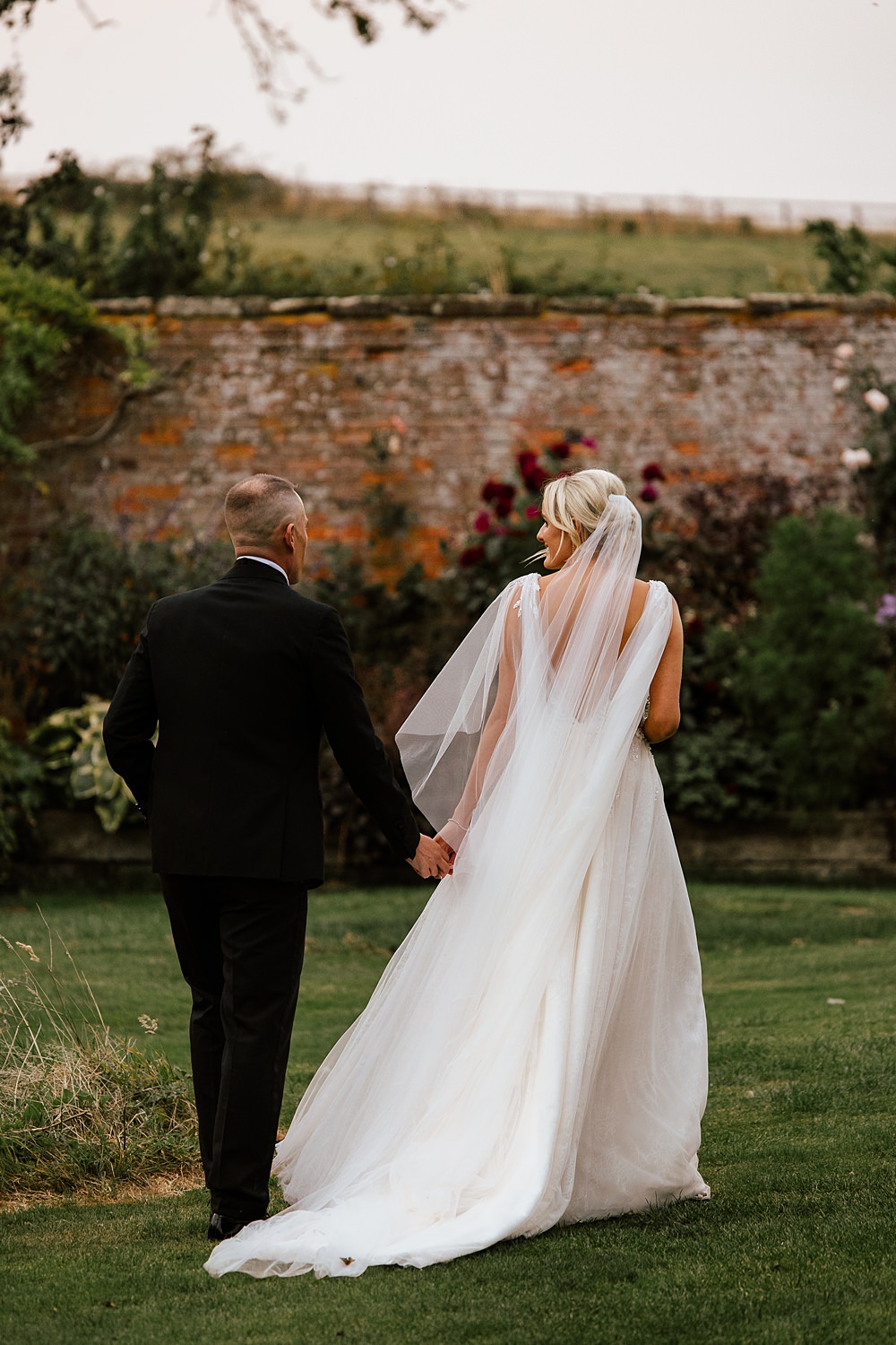 Crockwell Farm Wedding Amara Grace Photography Bride Dress Tulle Veil